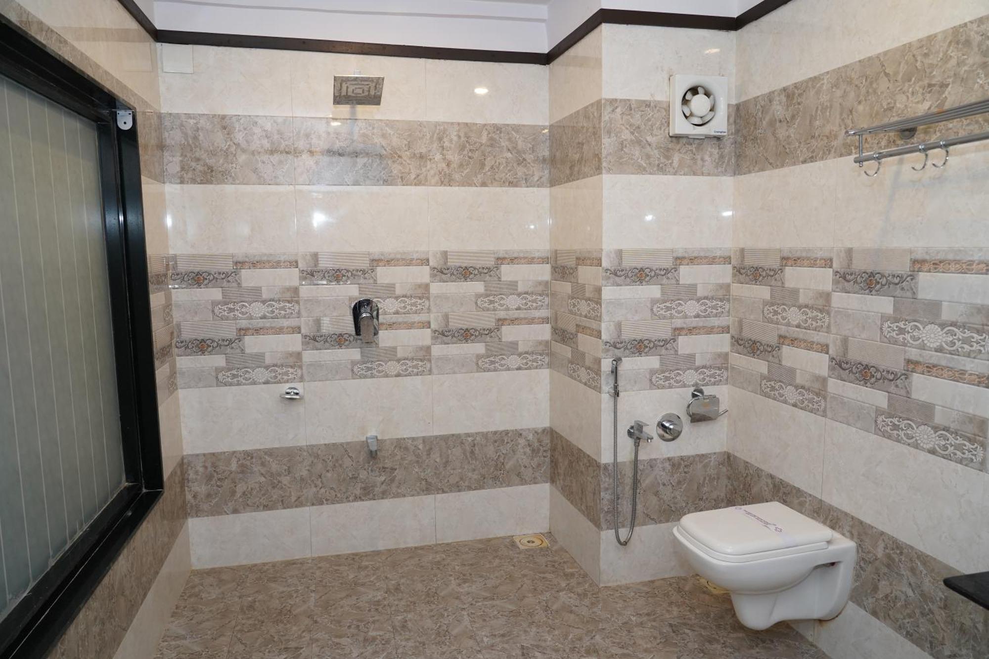 Marshall The Grand Hotel Amhedabad Dış mekan fotoğraf