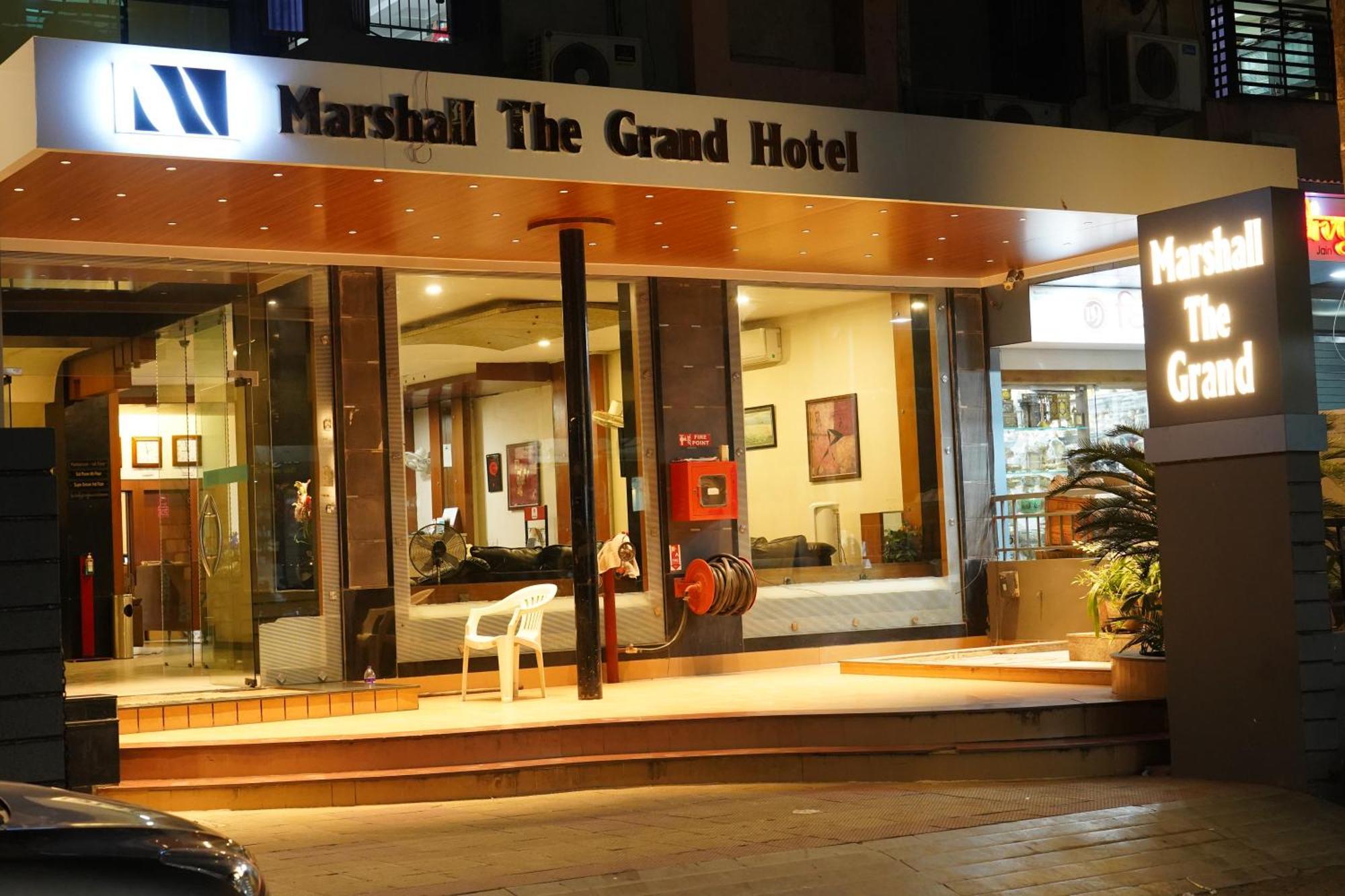 Marshall The Grand Hotel Amhedabad Dış mekan fotoğraf