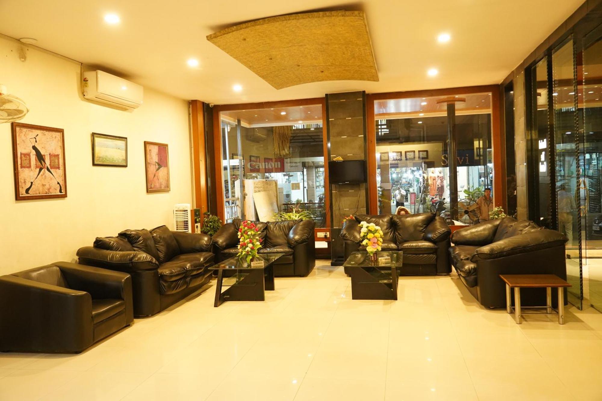Marshall The Grand Hotel Amhedabad Dış mekan fotoğraf
