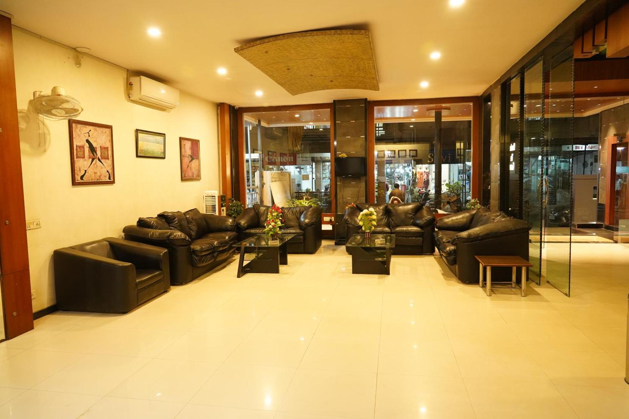 Marshall The Grand Hotel Amhedabad Dış mekan fotoğraf