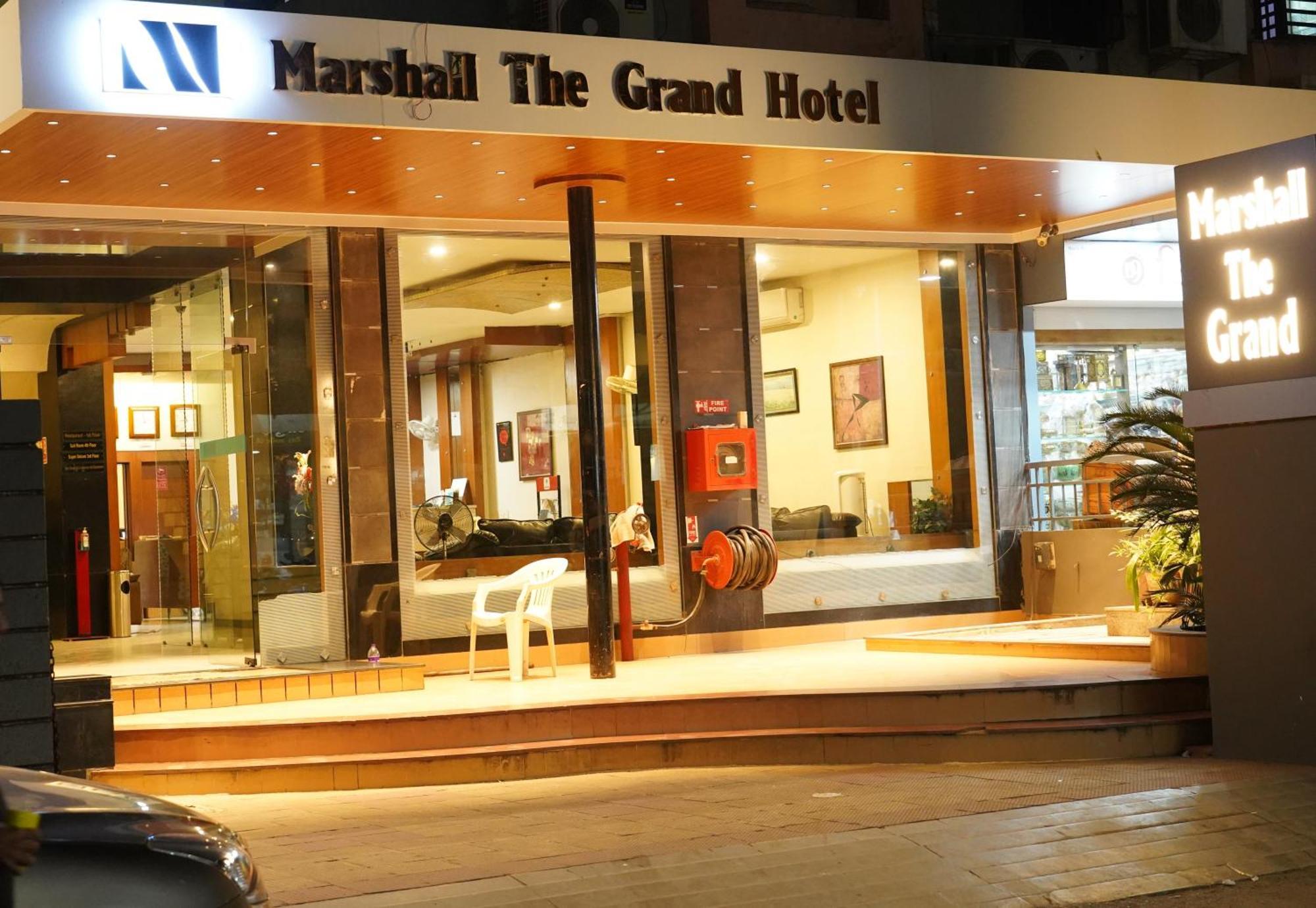 Marshall The Grand Hotel Amhedabad Dış mekan fotoğraf