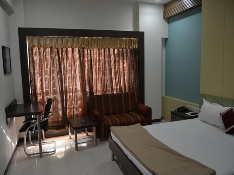 Marshall The Grand Hotel Amhedabad Dış mekan fotoğraf
