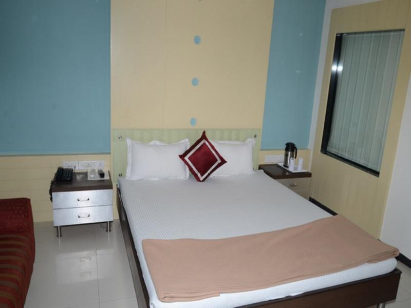 Marshall The Grand Hotel Amhedabad Dış mekan fotoğraf